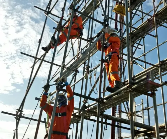 Install & Dismantle Scaffolding